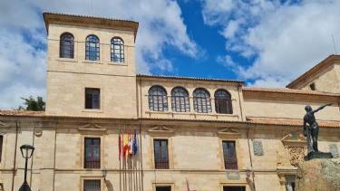La Diputacion de Zamora se suma a las concentraciones silenciosas por el aniversario de la invasión rusa en Ucrania