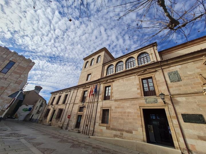 La Junta de Gobierno de la Diputación aprueba la convocatoria de ayudas a microempresas de la provincia por 530.000 euros