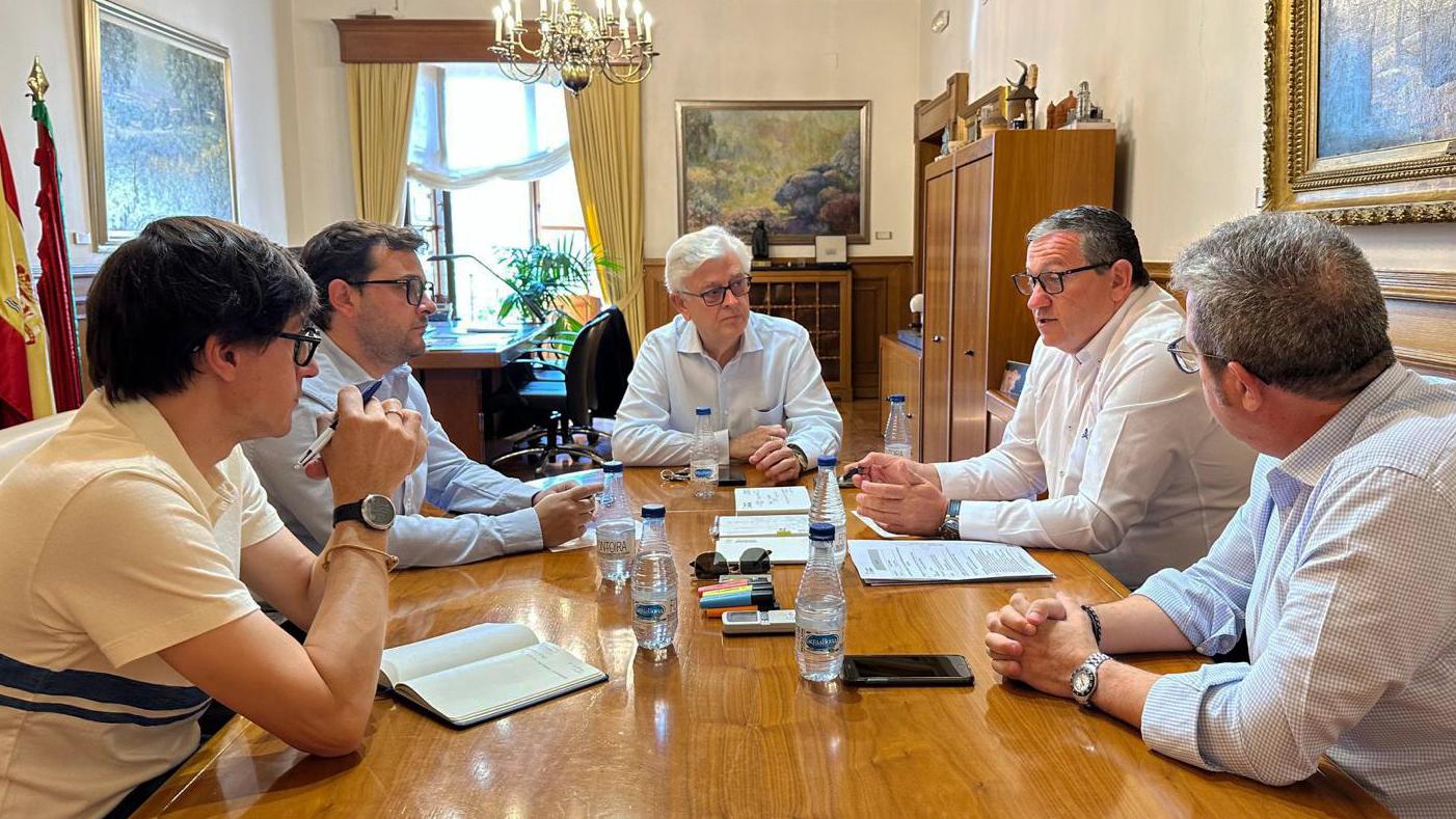 La Diputación de Zamora y CEOE mantendrán una línea de colaboración