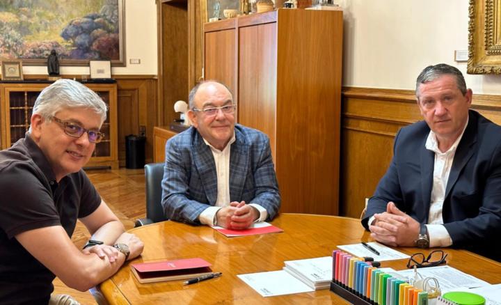 La Diputación Provincial y la Cámara de Comercio continuarán trabajando juntas