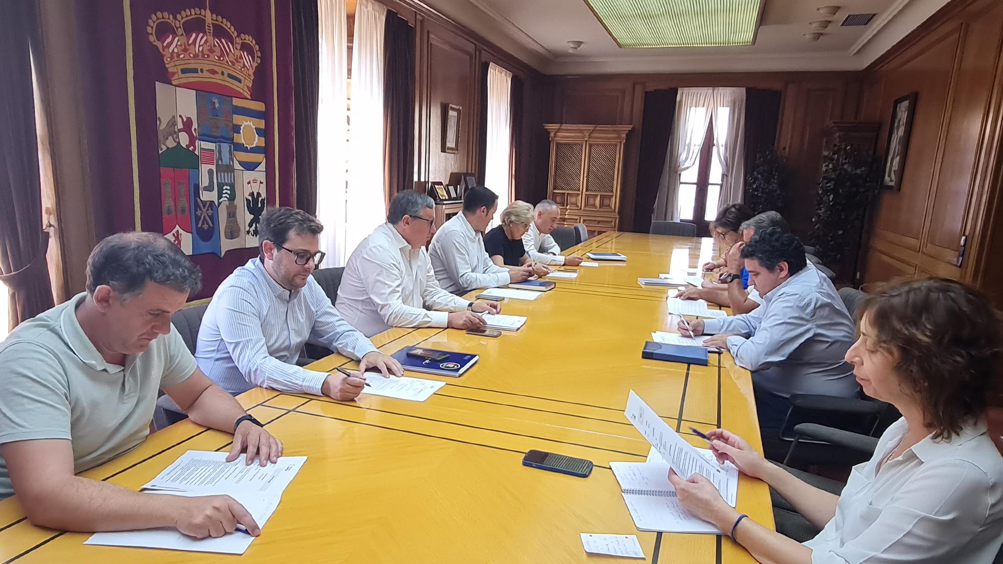 Ampliación de ayudas a las mancomunidades para la conservación de caminos rurales