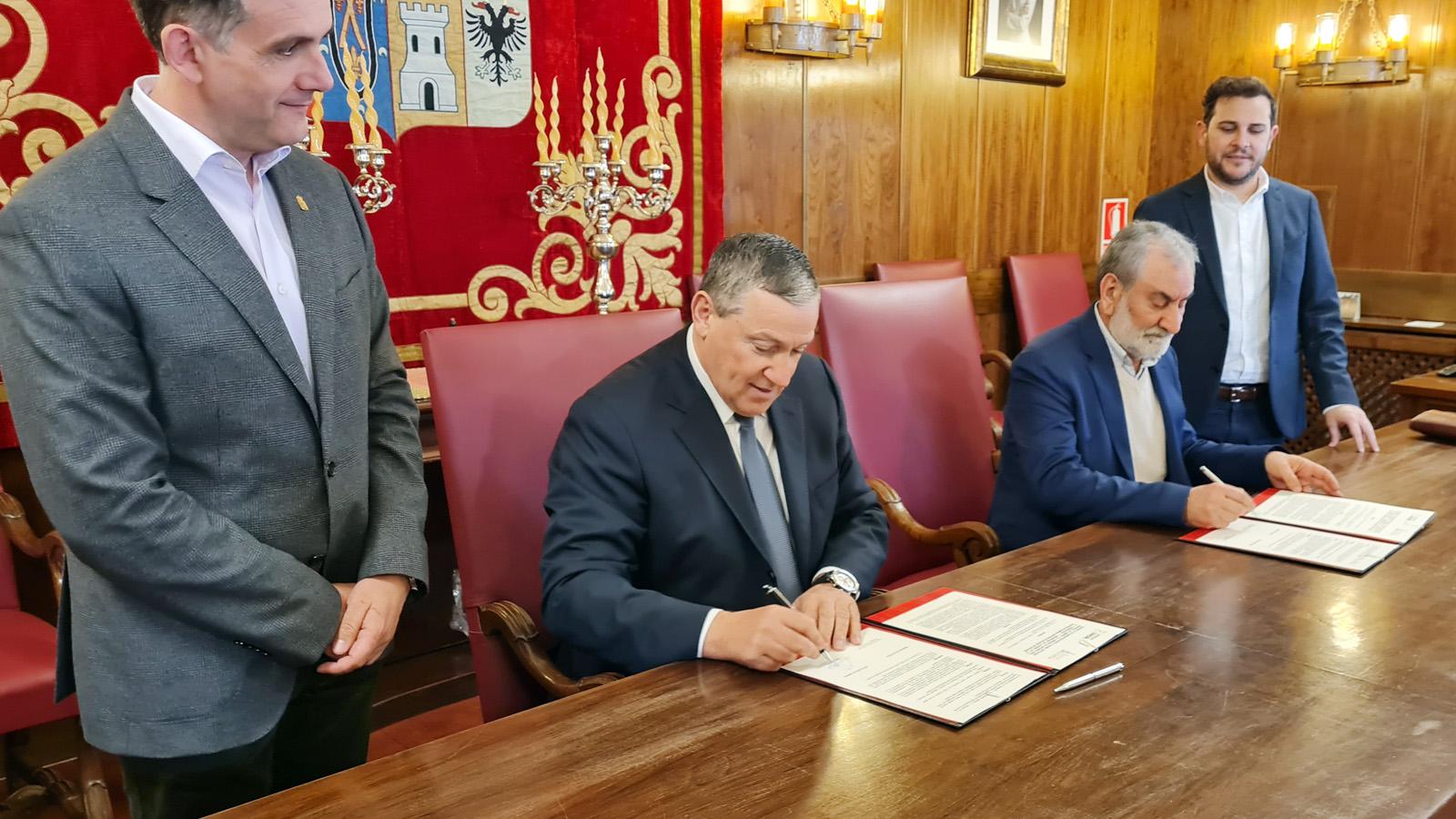 FIRMA de CONVENIOS OBISPADO DE ASTORGA