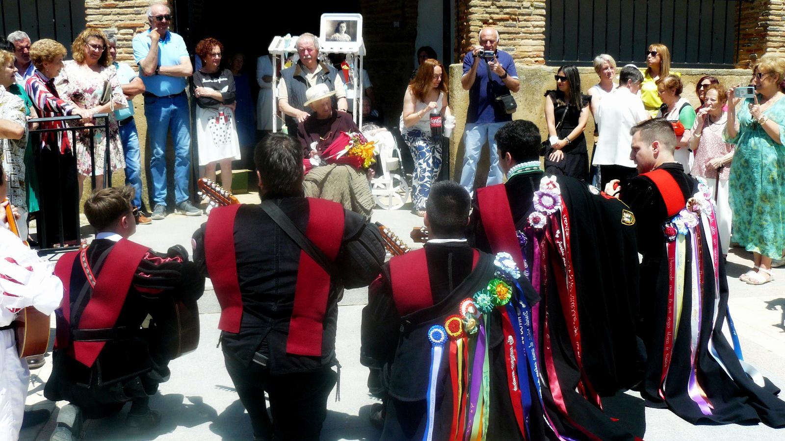 Homenaje a Damiana Juárez Miranda por su 100 cumpleaños