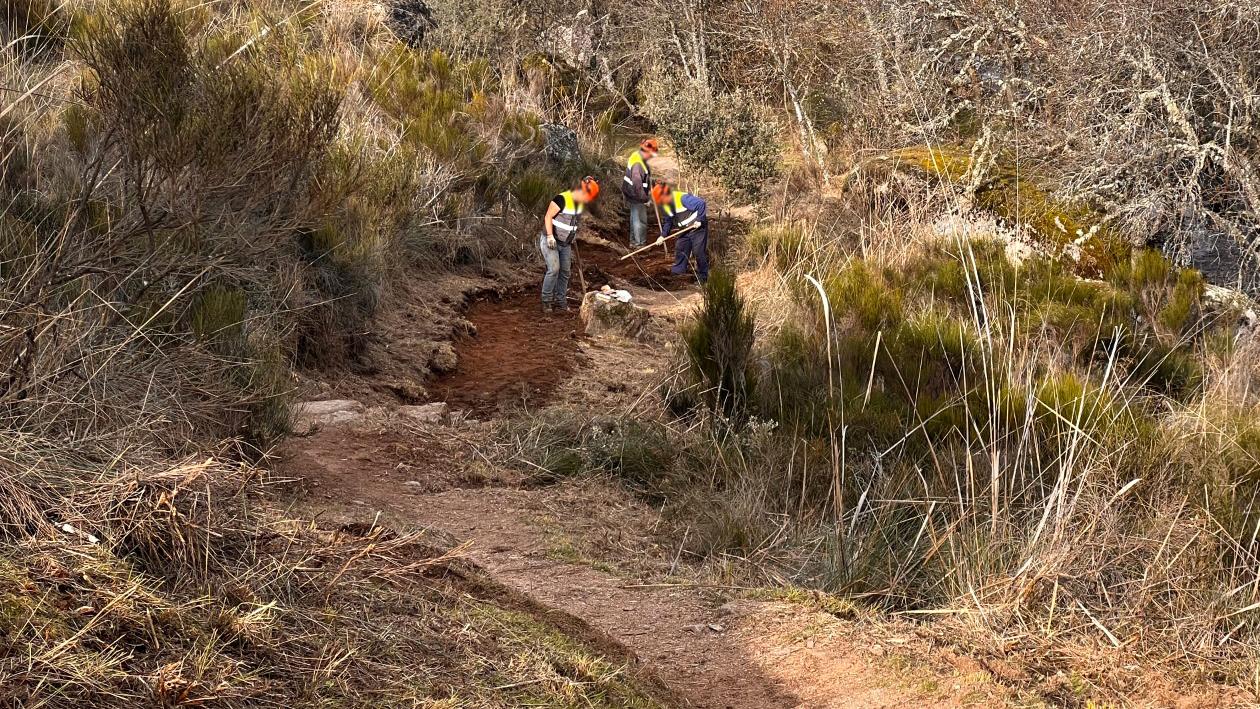 Acceso Cascada de Abelón