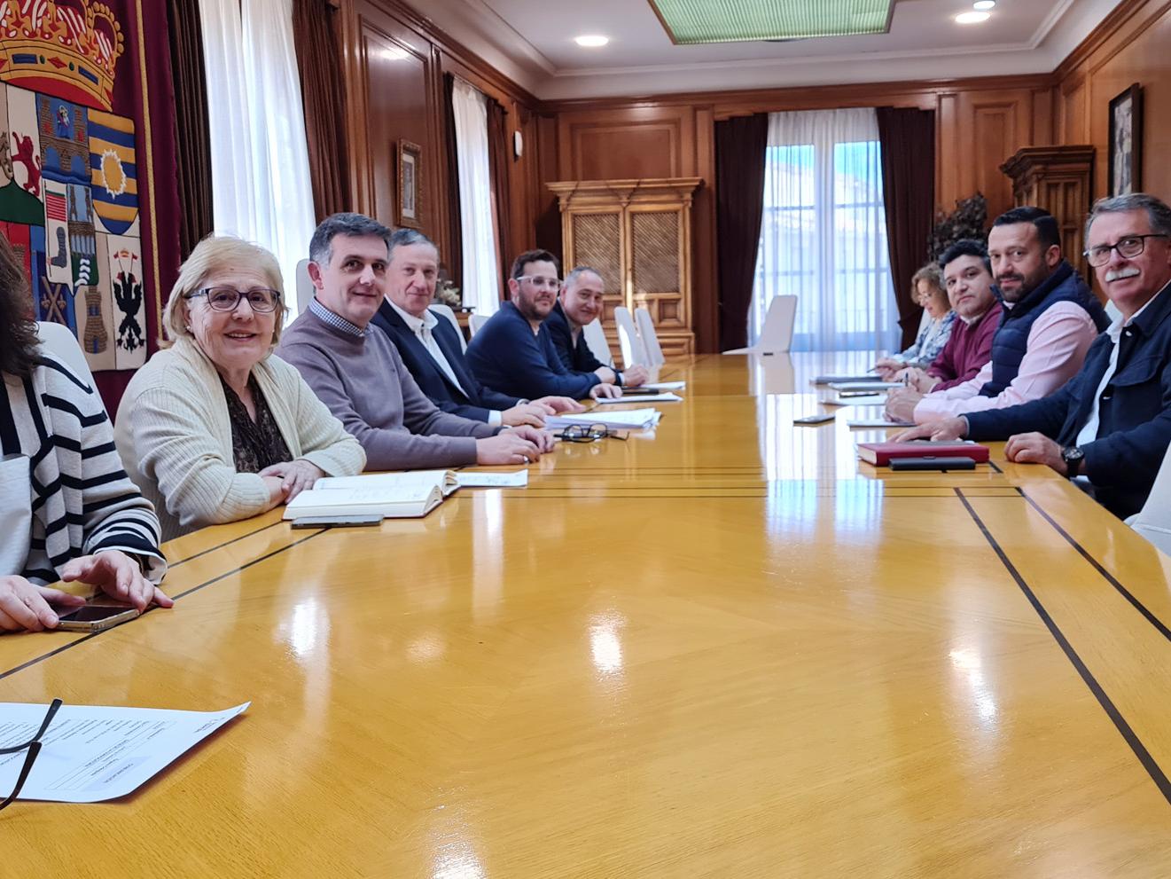 La Diputación incrementa hasta los 300.000 euros la partida del nuevo contrato del servicio para la recogida y mantenimiento de perros abandonados en municipios de menos de 5.000 habitantes para un periodo de tres años