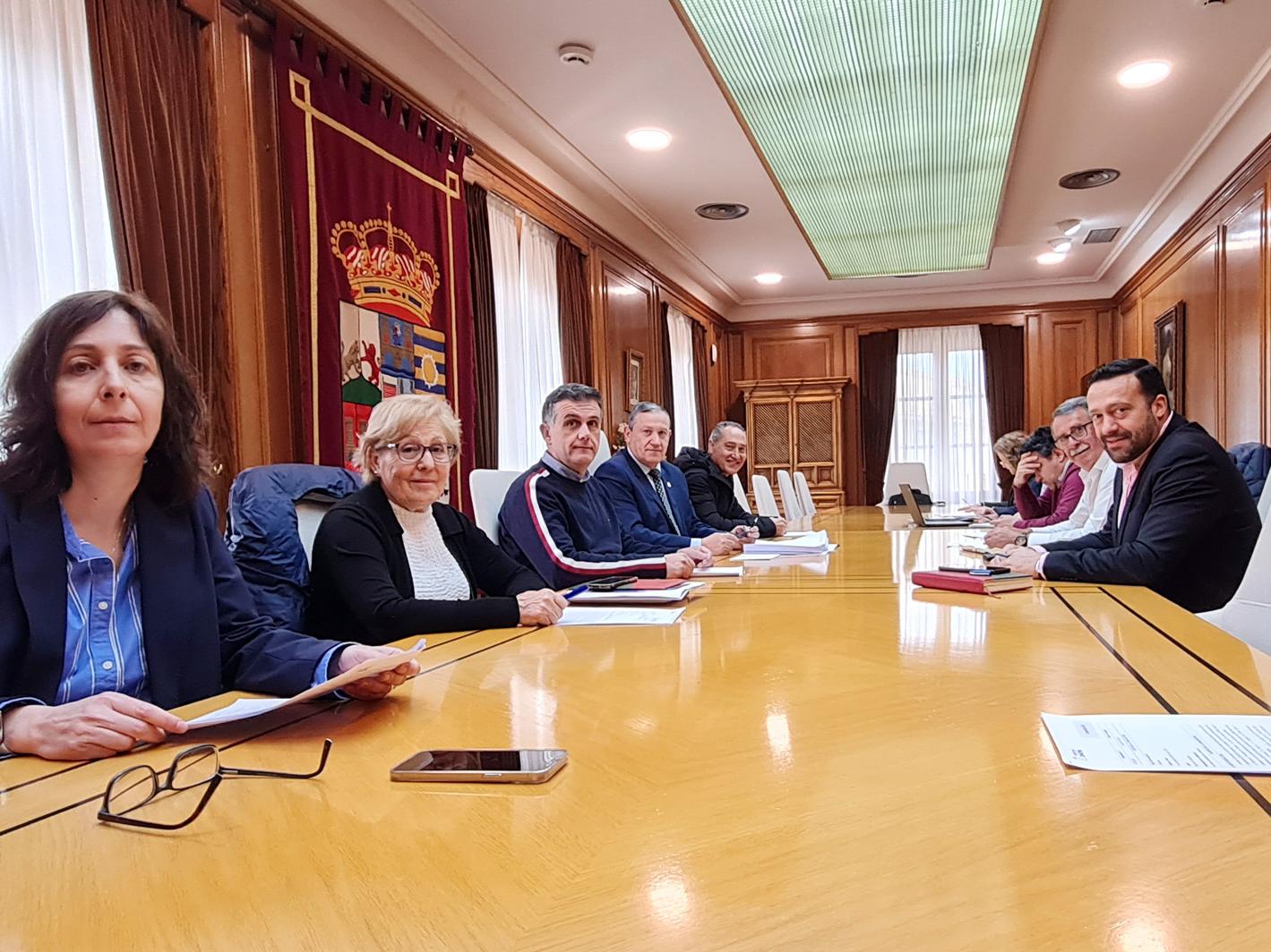 La Diputación aprueba convocatorias de ayudas y convenios por valor de 1.5 millones de euros