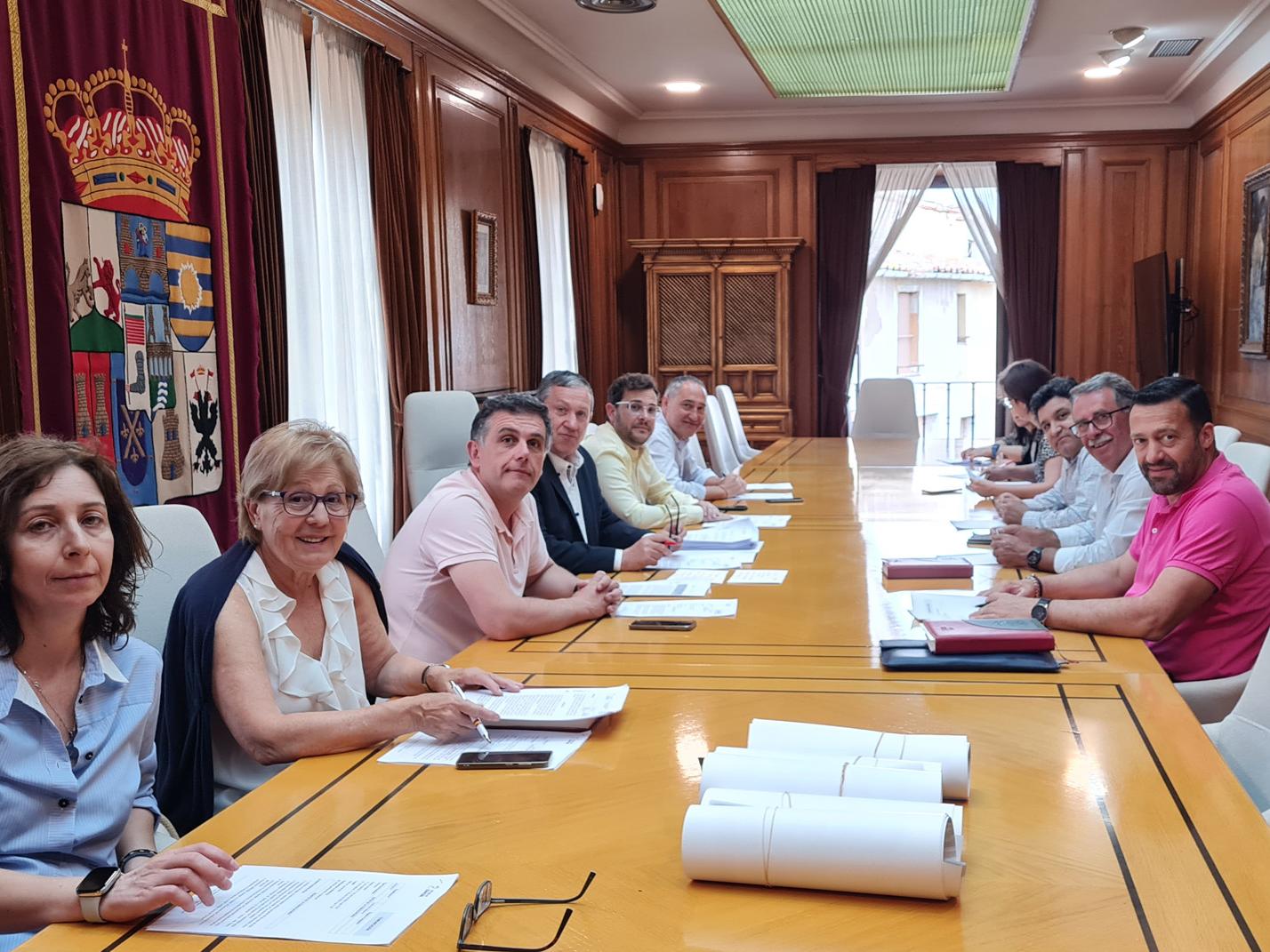 La Diputación de Zamora moviliza cerca de 400.000 euros en su Junta de Gobierno