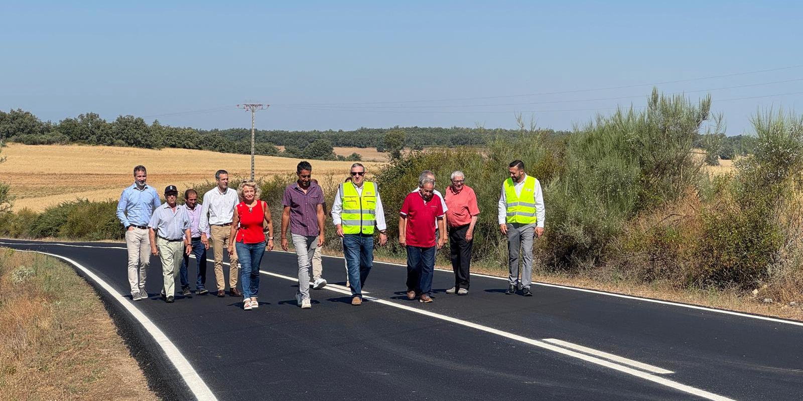 Visita a los trabajos de mejora de la pavimentación entre Fornillos de Aliste y Samir de los Caños