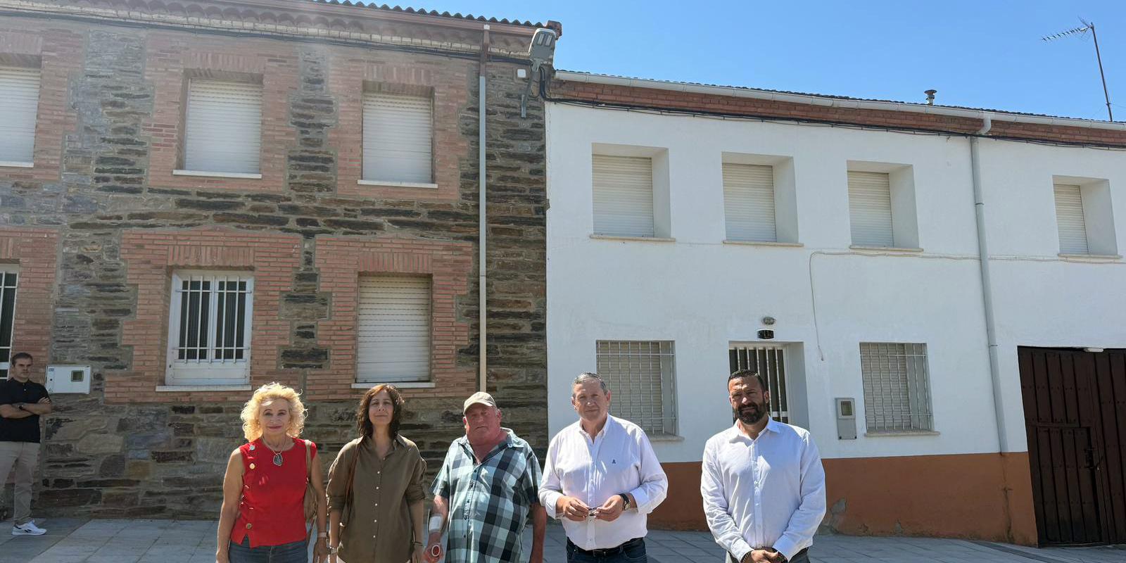 Recepción oficial de las obras de renovación del alumbrado público de Losacio