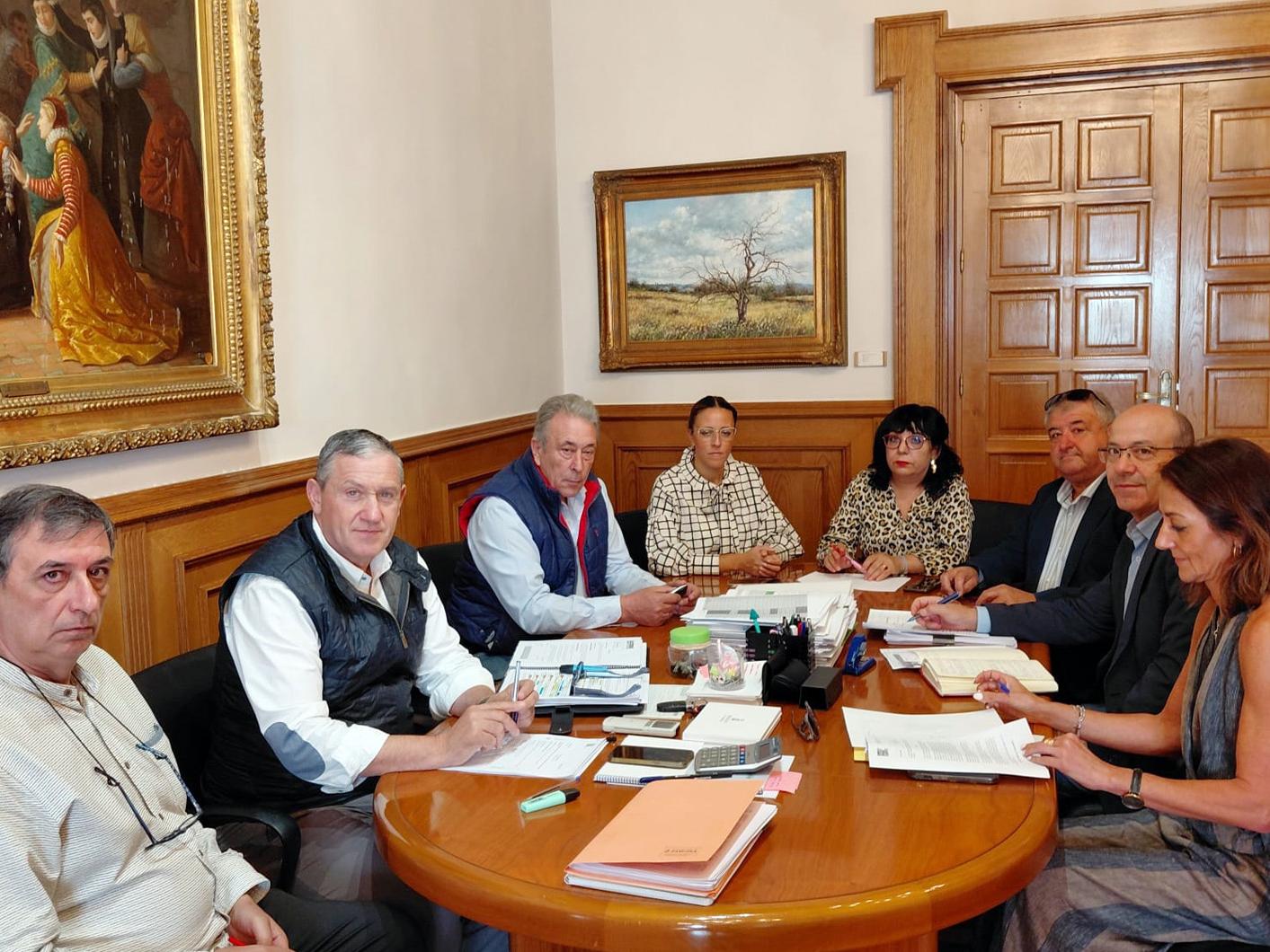 La Diputación de Zamora refuerza el Servicio Provincial de Bomberos con la adquisición de nuevos vehículos y equipamientos por 1,27 millones de euros