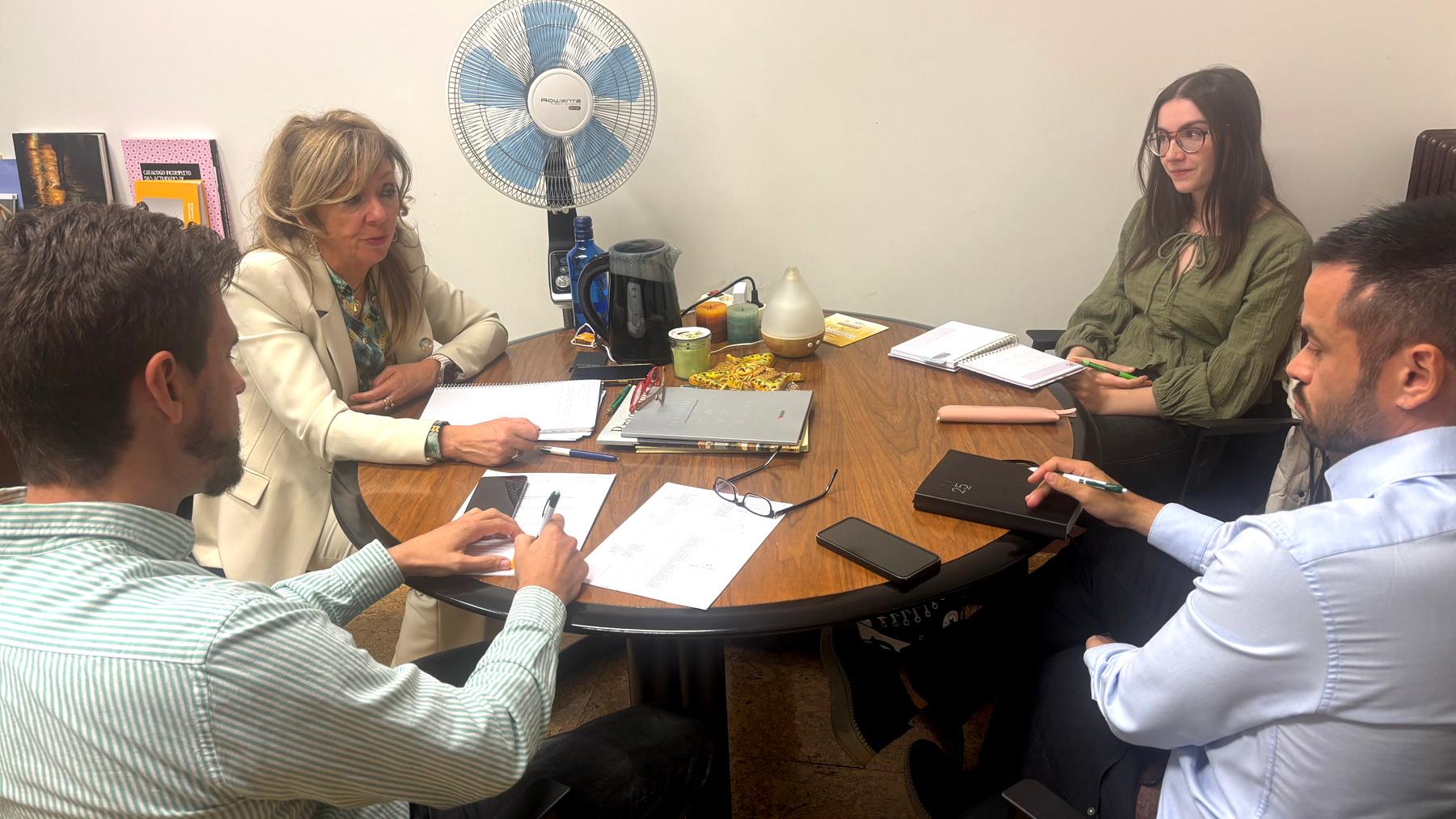 Un instante de la reunión entre el Servicio de Fondos Europeos y Emprendimiento y la UNED en la Diputación Provincial de Zamora