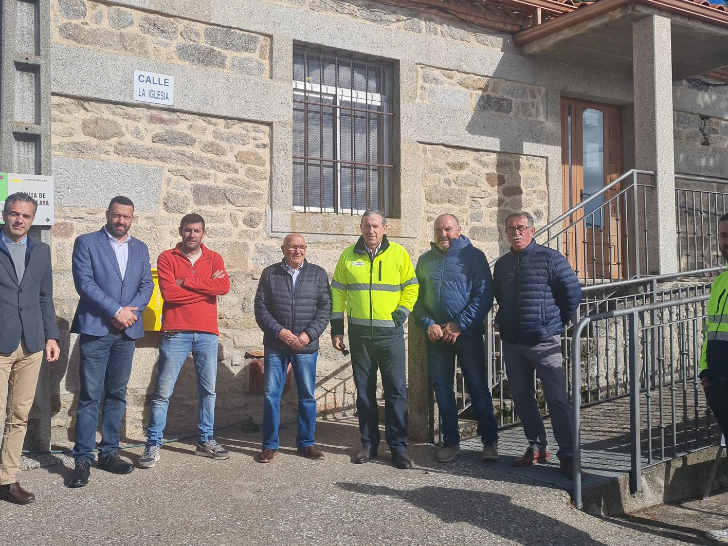El presidente de la Diputación de Zamora visita Gamones con motivo de la recepción de las obras de renovación del alumbrado público