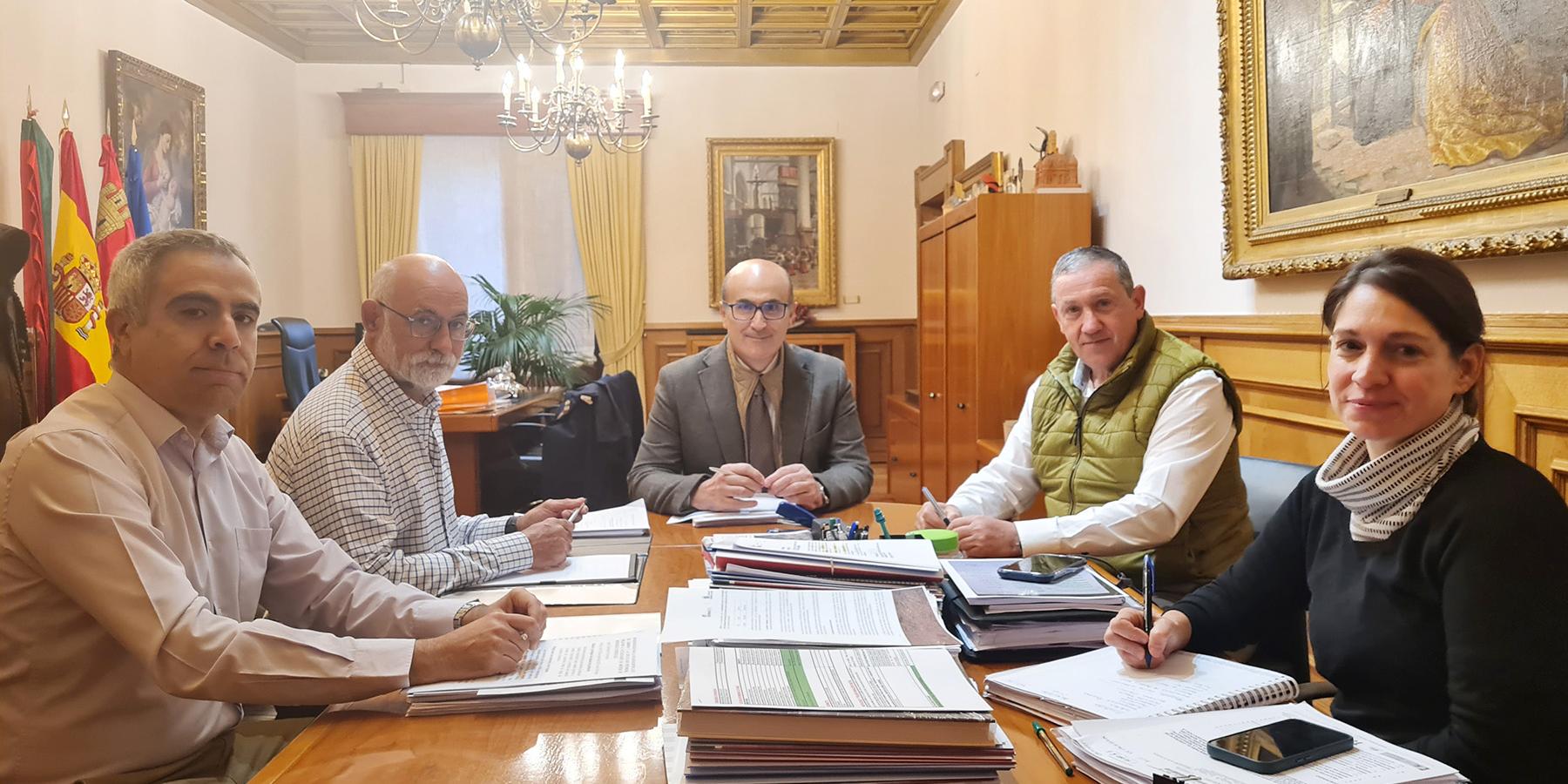 Reunión para la elaboración de los planes de prevención y las guías de respuesta ante incendios forestales