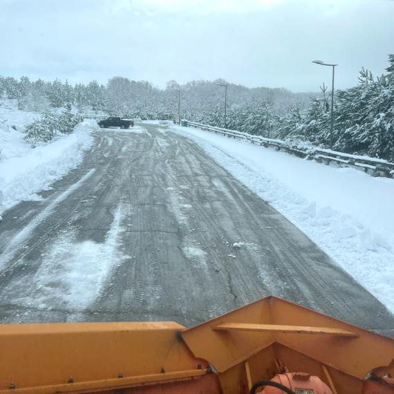 Carretera de acceso a Lubián