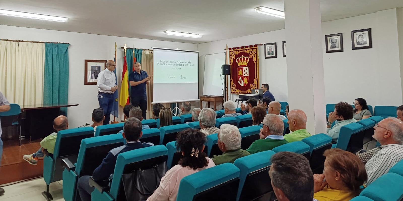 El programa tiene como principal objetivo promover la actividad económica, generar empleo y favorecer el asentamiento de población