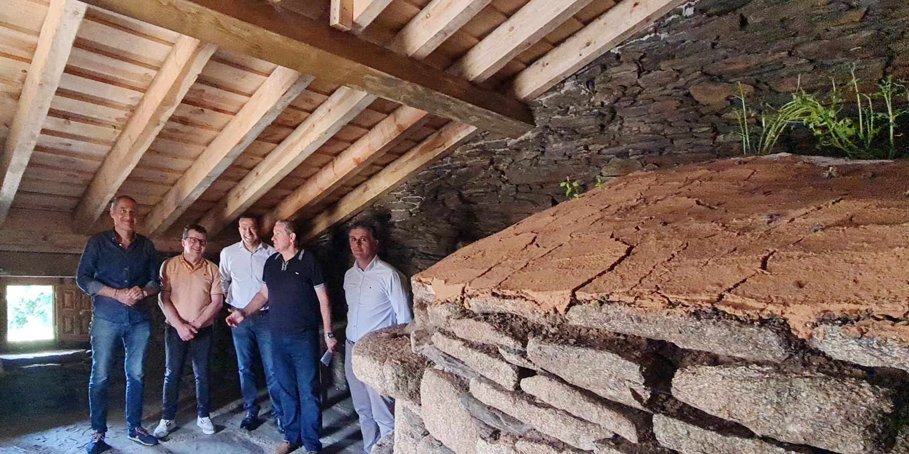 Visita a las obras de rehabilitación de los hornos tradicionales de Hermisende y San Ciprián de Hermisende