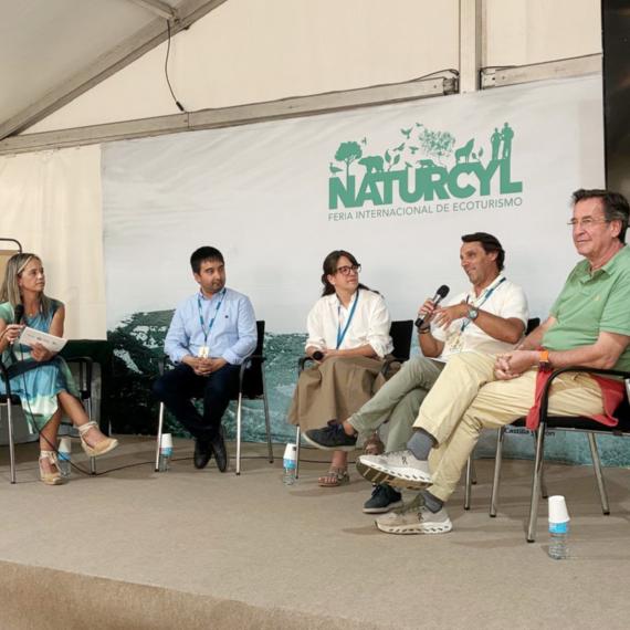 Mesa redonda “Historias que dan vida al territorio”